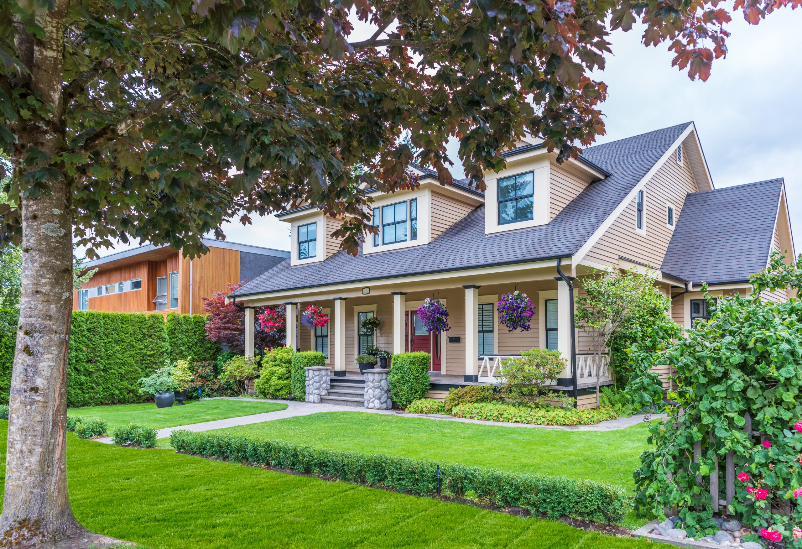 Warwick RI suburban neighborhood with lush yards requiring mosquito control